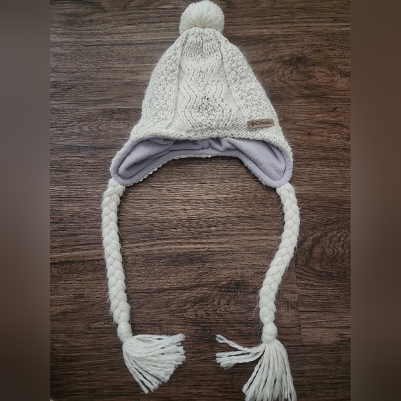 Columbia Cream Knit Pom-Pom Hat - Picture 1 of 4
